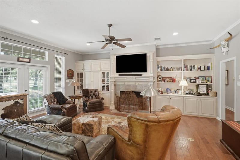 7405 Fox Fire Court, Granbury TX 76049 - Photo 12