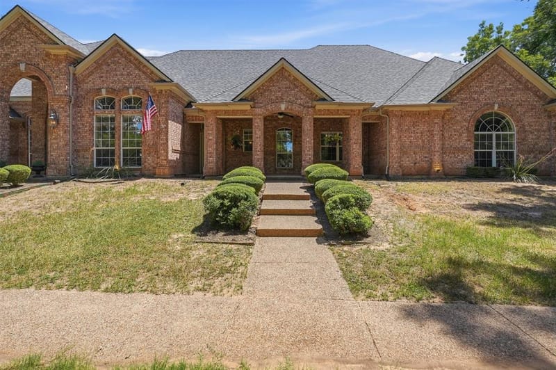 7405 Fox Fire Court, Granbury TX 76049 - Photo 3