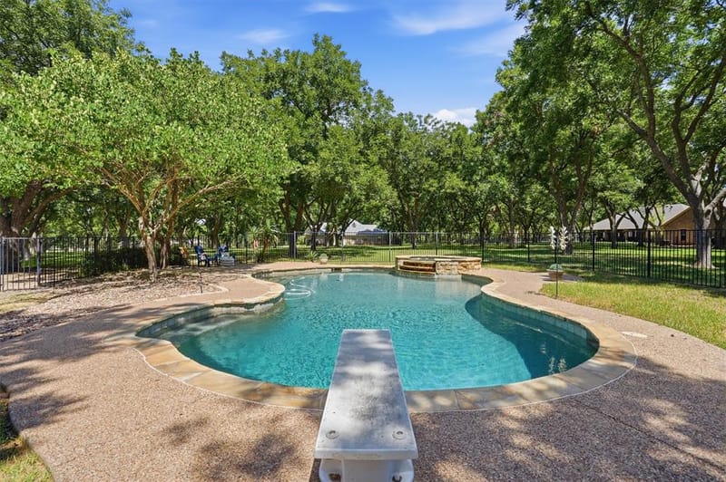 7405 Fox Fire Court, Granbury TX 76049 - Photo 36