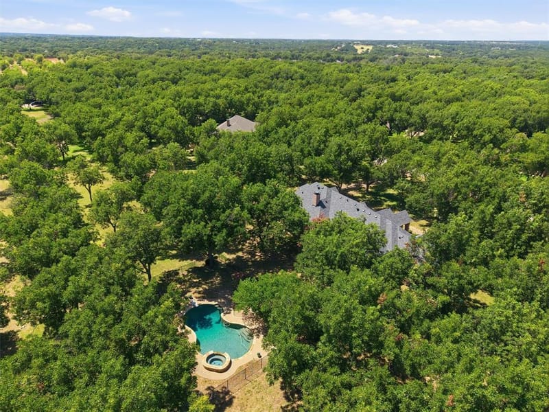 7405 Fox Fire Court, Granbury TX 76049 - Photo 39