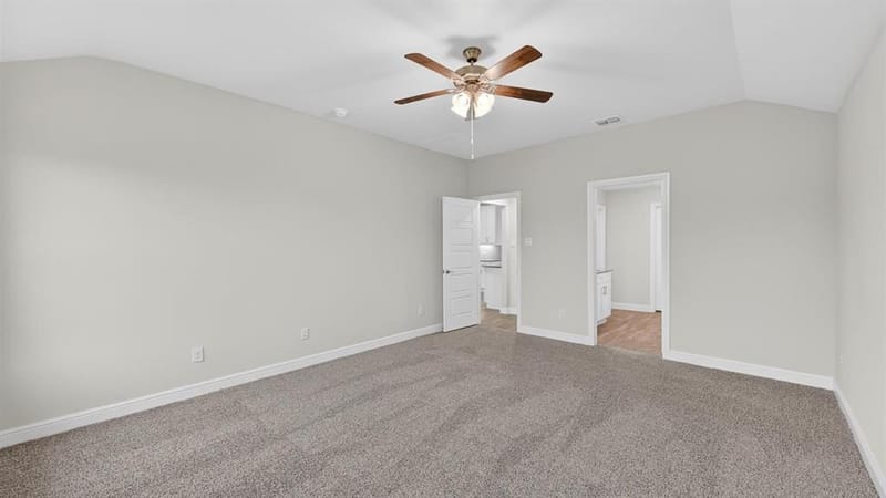 213 SANDSTONE Circle, Granbury TX 76048 - Photo 11