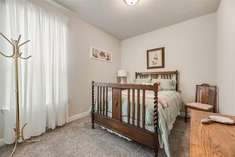 517 Frenchpark Drive, Fort Worth TX 76052 - Photo 18