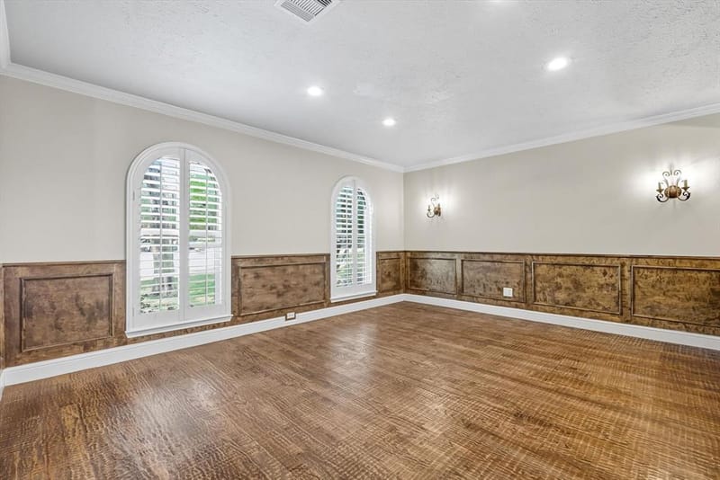 7632 Tallow Drive, Irving TX 75063 - Photo 2