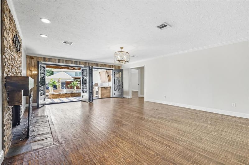 7632 Tallow Drive, Irving TX 75063 - Photo 7