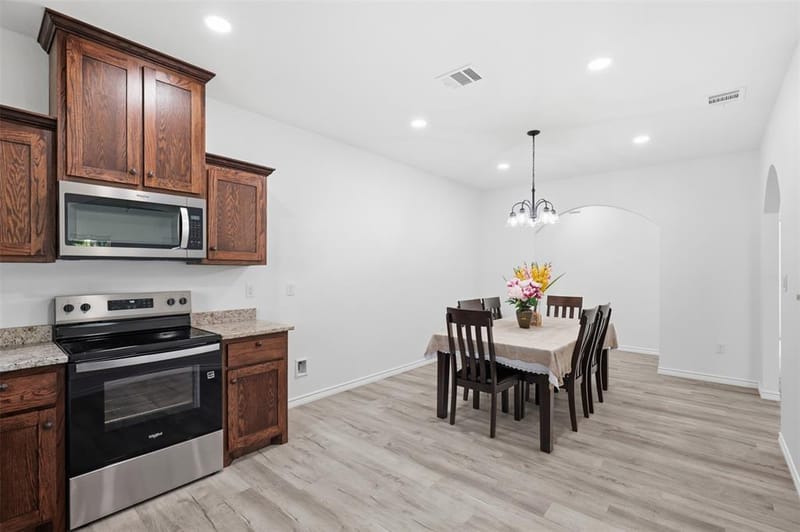 1201 E 8th St, Mount Pleasant TX 75455 - Photo 11
