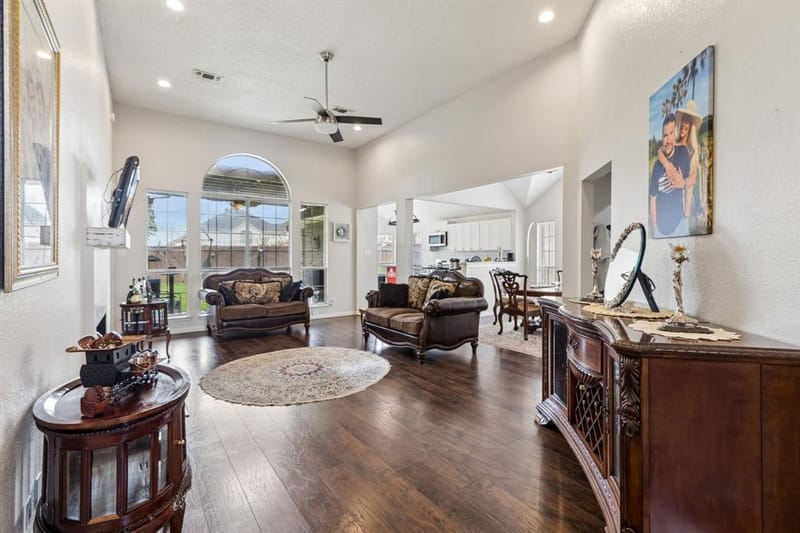 4600 Angelina Way, Fort Worth TX 76137 - Photo 2