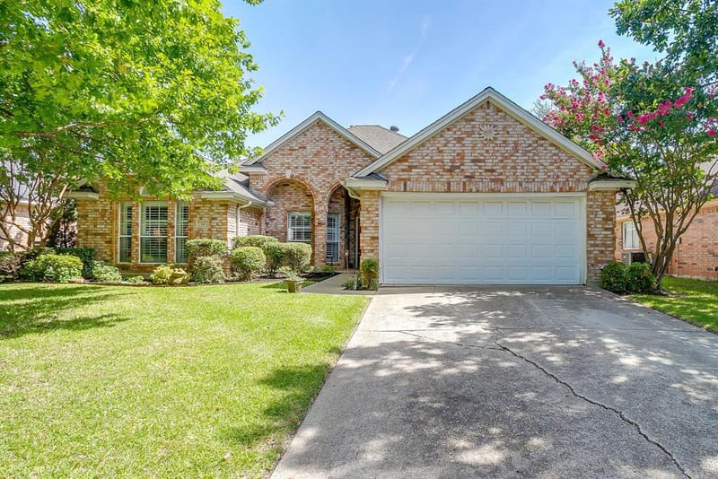 14 Zachary Court, Mansfield TX 76063 - Photo 2