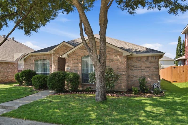 5613 Sundance Drive, The Colony TX 75056 - Photo 3