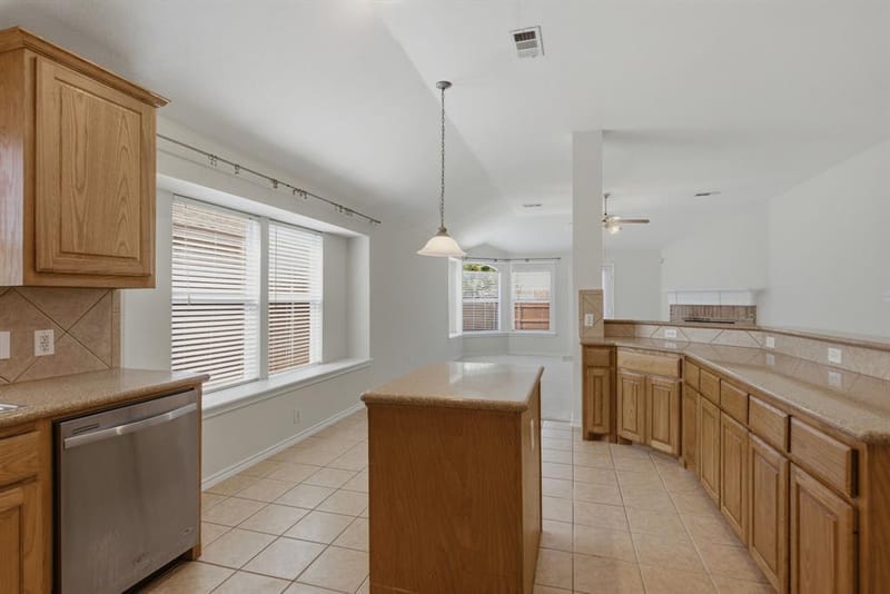 5613 Sundance Drive, The Colony TX 75056 - Photo 10