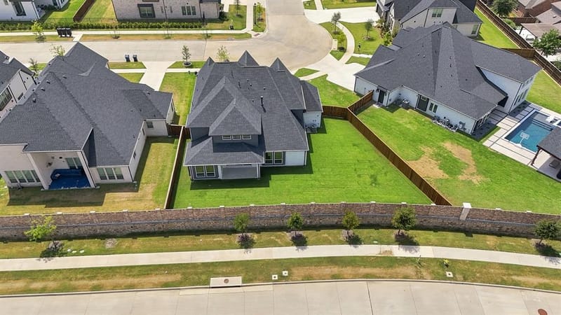 472 Barcara Lane, Frisco TX 75033 - Photo 3