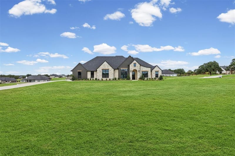 4000 Estancia Court, Weatherford TX 76088 - Photo 3