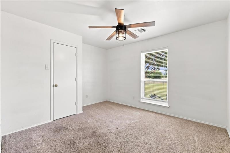 11555 Plainview Road, Krum TX 76249 - Photo 27