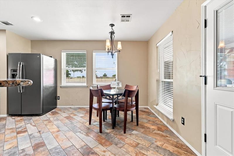 11555 Plainview Road, Krum TX 76249 - Photo 17