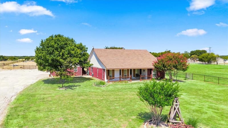 11555 Plainview Road, Krum TX 76249 - Photo 36