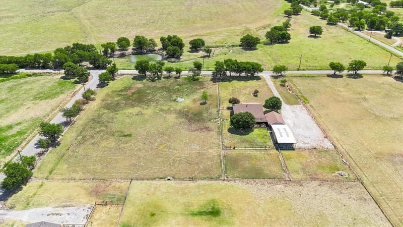 11555 Plainview Road, Krum TX 76249 - Photo 38