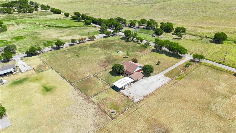 11555 Plainview Road, Krum TX 76249 - Photo 37