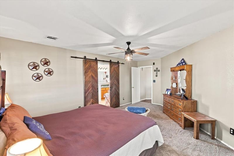 11555 Plainview Road, Krum TX 76249 - Photo 19