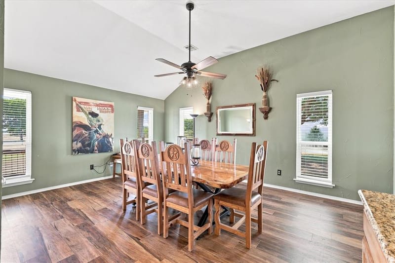 11555 Plainview Road, Krum TX 76249 - Photo 4