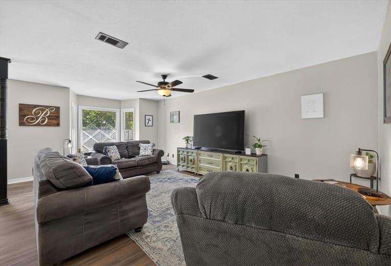 6008 County Road 907, Godley TX 76044 - Photo 7