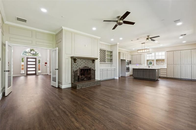 3001 Oak Springs Drive, Garland TX 75044 - Photo 8