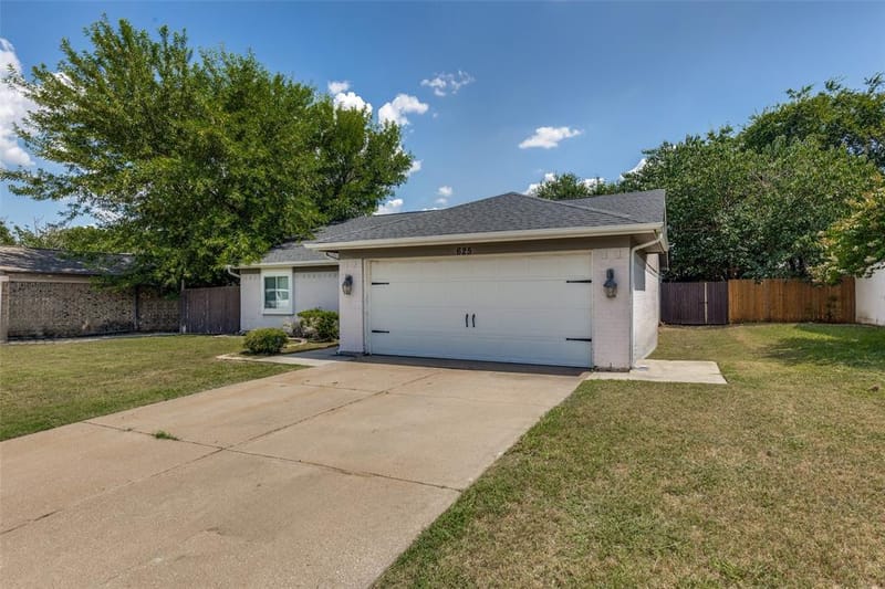 625 Park Center Boulevard, Saginaw TX 76179 - Photo 2