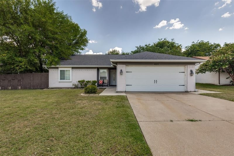 625 Park Center Boulevard, Saginaw TX 76179 - Photo 3