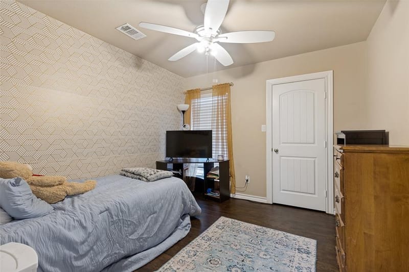 625 Park Center Boulevard, Saginaw TX 76179 - Photo 18