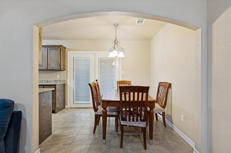 625 Park Center Boulevard, Saginaw TX 76179 - Photo 11