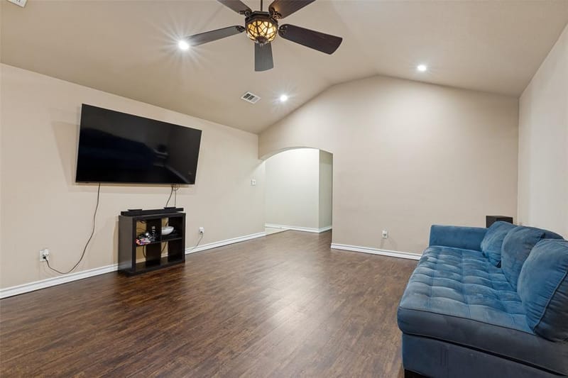 625 Park Center Boulevard, Saginaw TX 76179 - Photo 8
