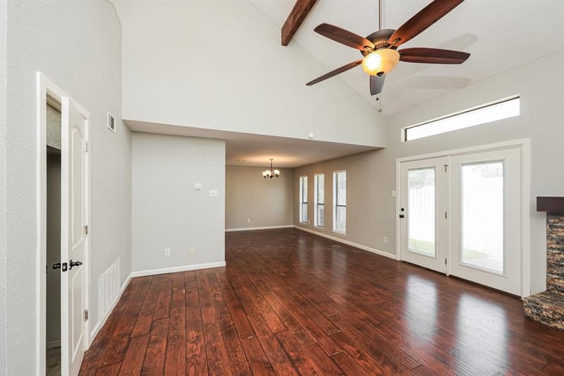 1107 Carrington Court, Irving TX 75060 - Photo 6