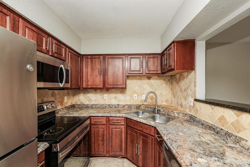 1107 Carrington Court, Irving TX 75060 - Photo 11
