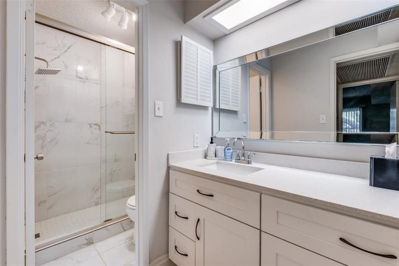 5214 Fleetwood Oaks Avenue # 206, Dallas TX 75235 - Photo 8