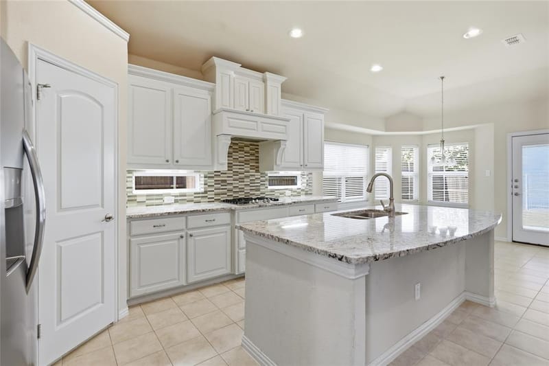 5657 Kerry Drive, Frisco TX 75035 - Photo 9