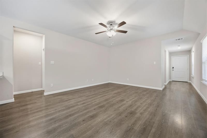 3921 Oak Creek Circle, Denison TX 75020 - Photo 2
