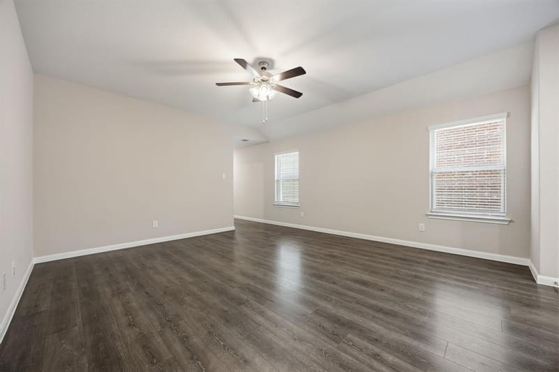 3921 Oak Creek Circle, Denison TX 75020 - Photo 4