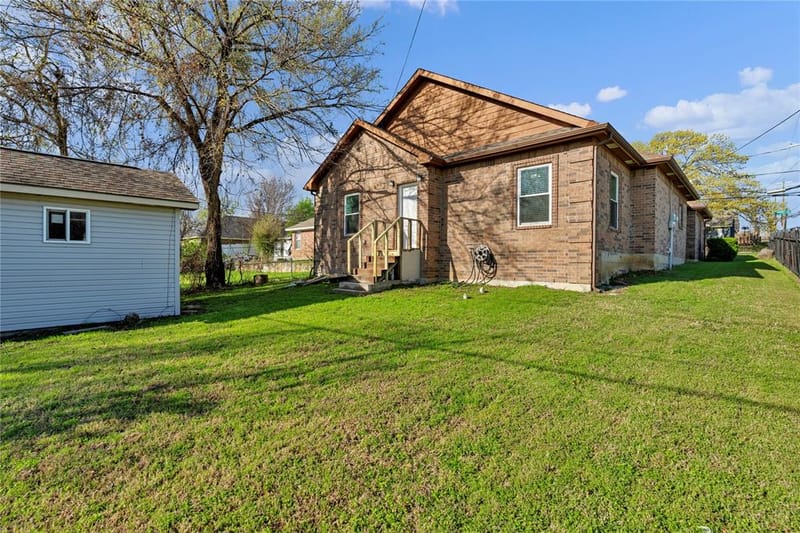 3022 Loving Avenue, Fort Worth TX 76106 - Photo 30