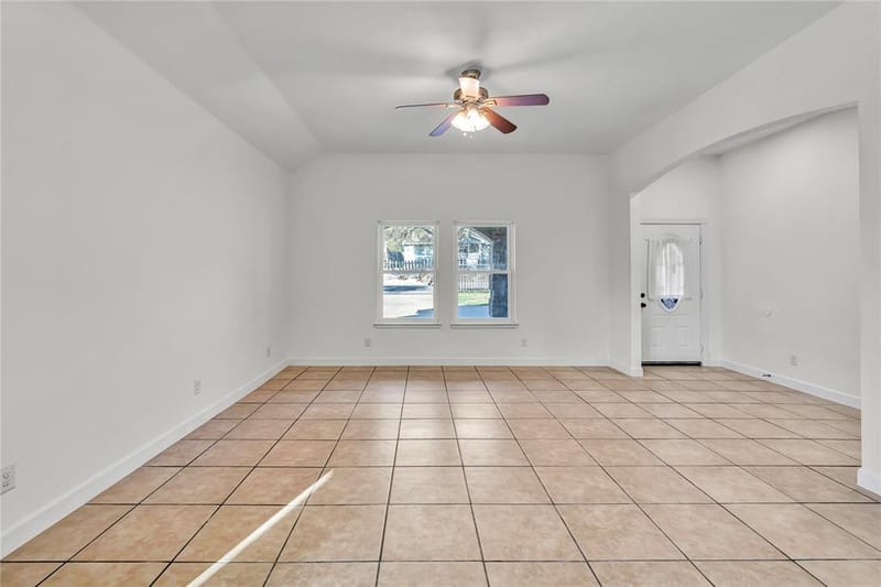 3022 Loving Avenue, Fort Worth TX 76106 - Photo 10