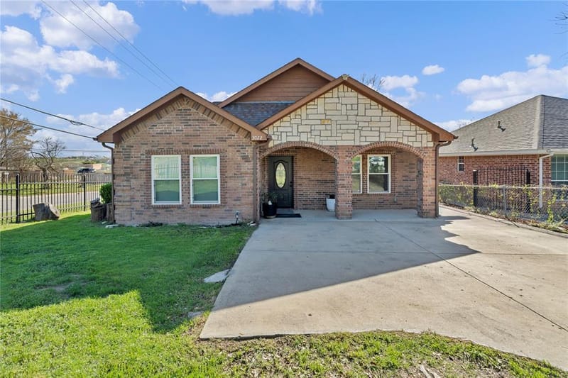 3022 Loving Avenue, Fort Worth TX 76106 - Photo 4