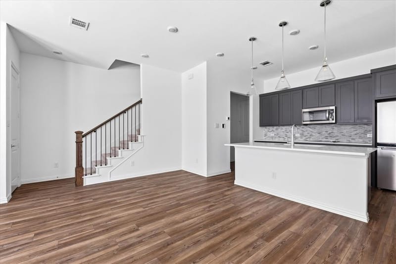 7572 Laburnam Road, Dallas TX 75228 - Photo 6