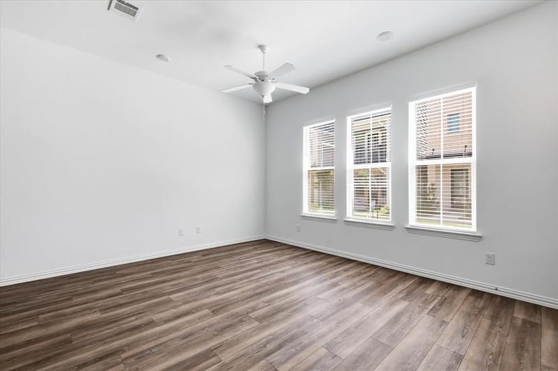 7572 Laburnam Road, Dallas TX 75228 - Photo 8