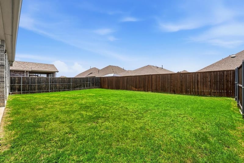 1916 Outpost Creek Lane, Aubrey TX 76227 - Photo 38