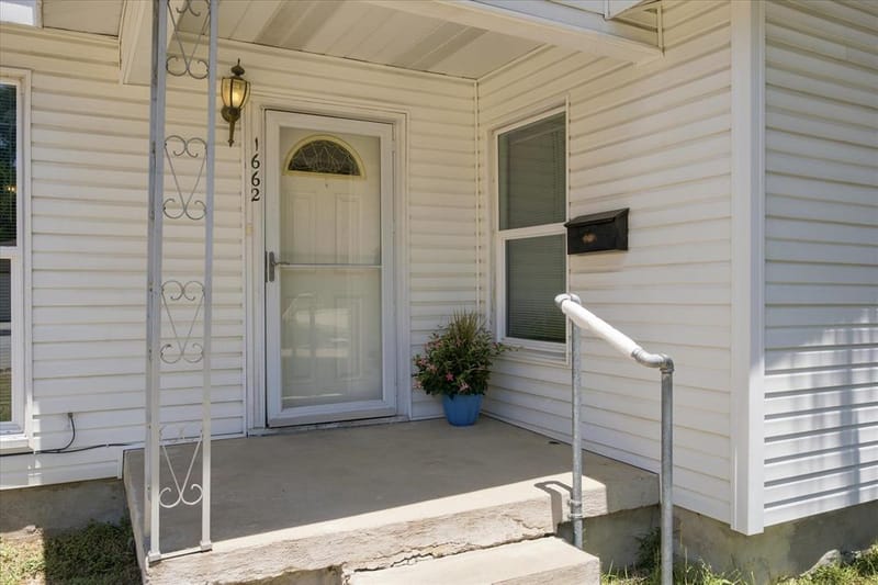 1662 Birch Street, Grand Prairie TX 75050 - Photo 5