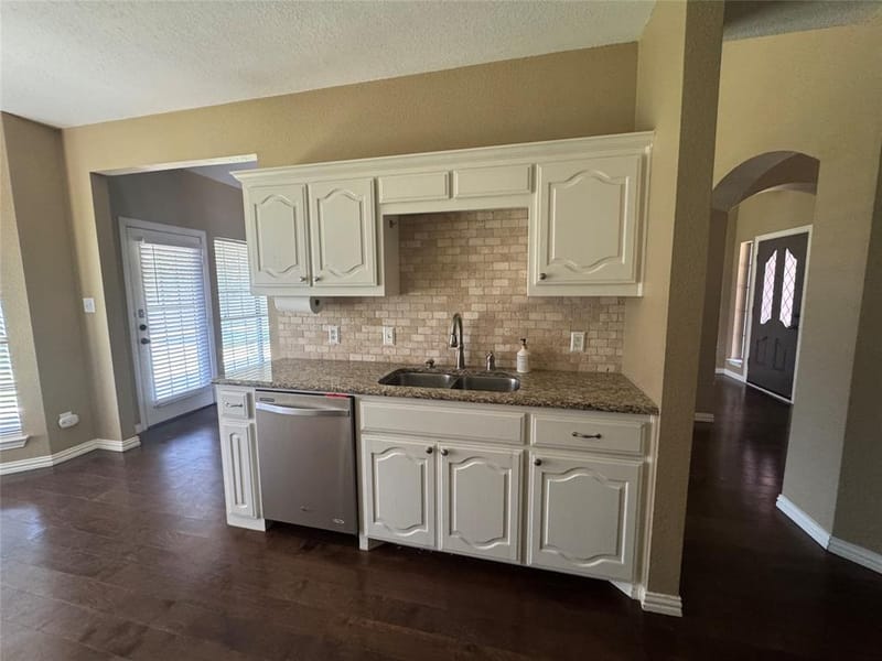1403 Hickory Drive, Pilot Point TX 76258 - Photo 13
