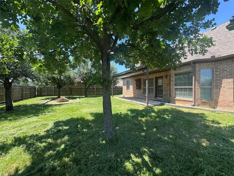 1403 Hickory Drive, Pilot Point TX 76258 - Photo 3