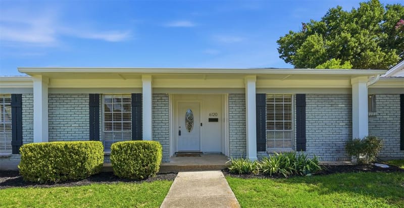 6120 Waco Way, Fort Worth TX 76133 - Photo 2