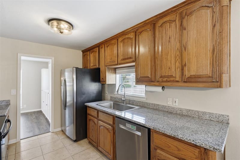 6120 Waco Way, Fort Worth TX 76133 - Photo 11