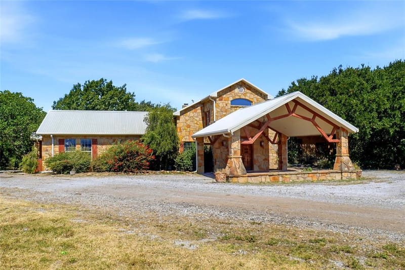 1211 Church Road, Lake Bridgeport TX 76426 - Photo 2