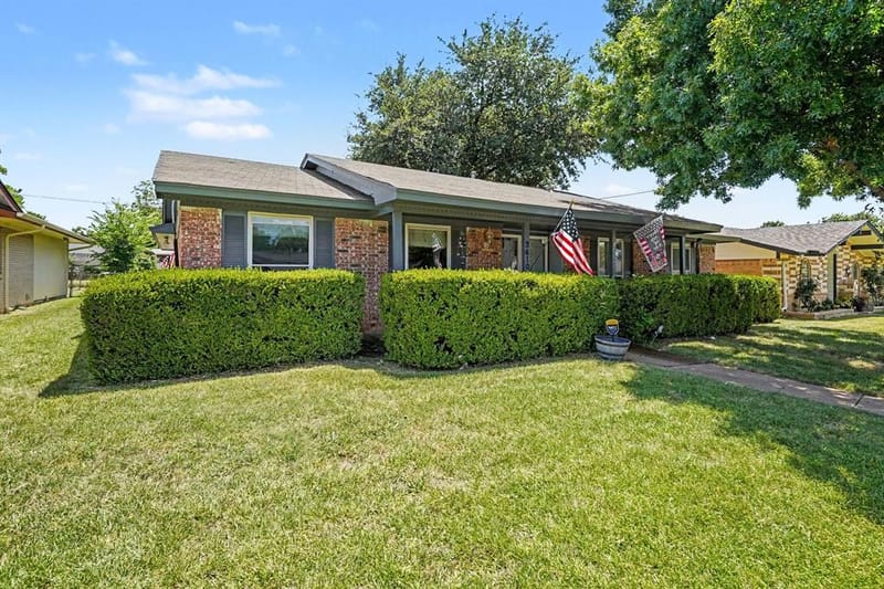 3610 Chime Street, Irving TX 75062 - Photo 2
