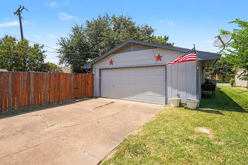 3610 Chime Street, Irving TX 75062 - Photo 14
