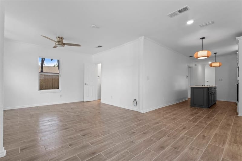 1107 S Waverly Drive, Dallas TX 75208 - Photo 3